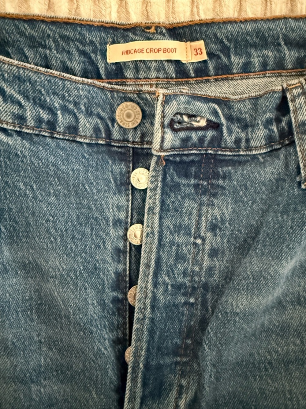Levi's Ribcage Crop Boot - Picture 2 of 5
